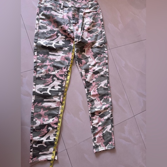 Levi’s 721 High-rise camo skinny jeans 720 high rise skinny pants jeans - Picture 9 of 16